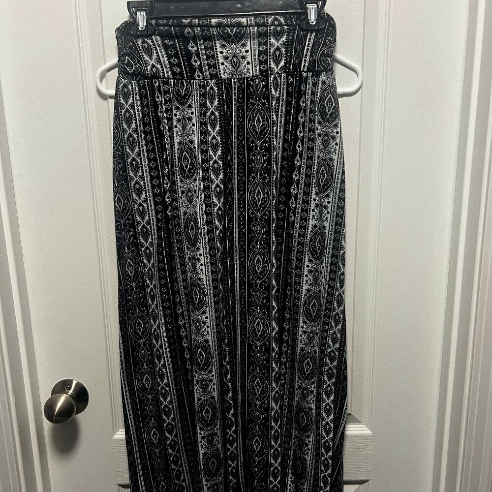 Patterned Maxi Skirt
